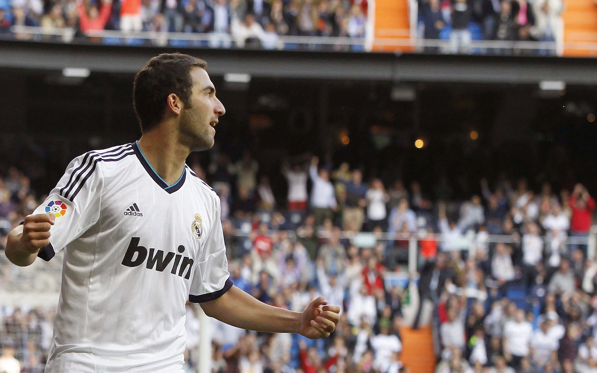 《ApexLegends》“冰原”主题赛事火热开战，战队展现极致配合