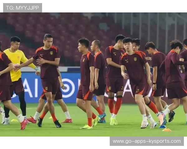 国足训练氛围积极全队士气高涨，国足的训练